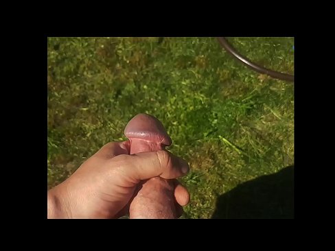 ❤️ Hot hottie si fa scopare la figa rosa e sborra con uno squirt in un giardino estivo ❌ Video di sesso di qualità al it.sexogolic-info.ru